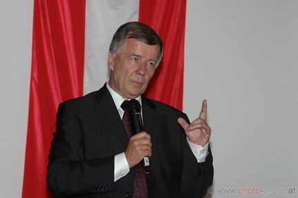Prof. Jan Miodek (20060922 0024)